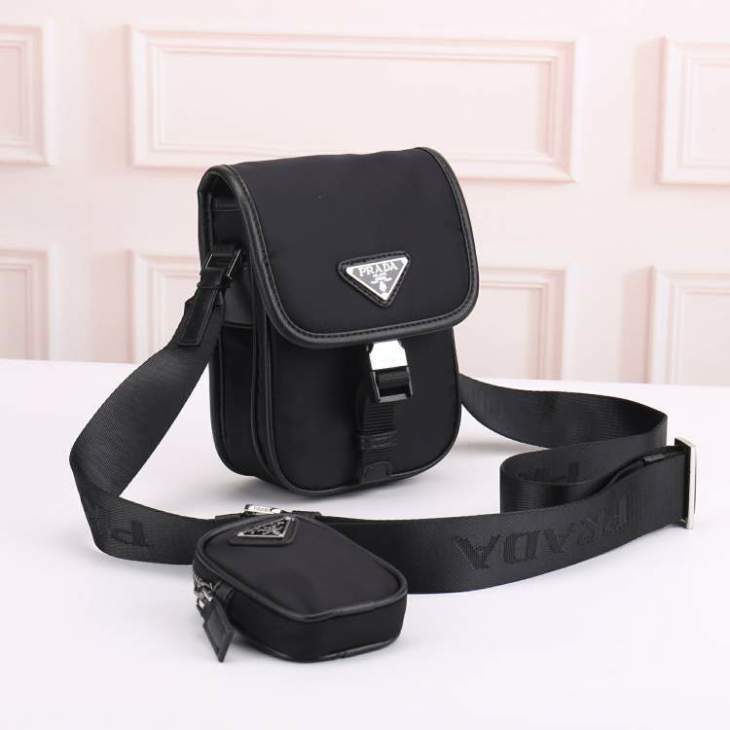 Picture of Prada Mens Bags _SKUfw221567055fw